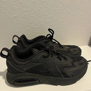 Black Women’s 6.5 Nikes
